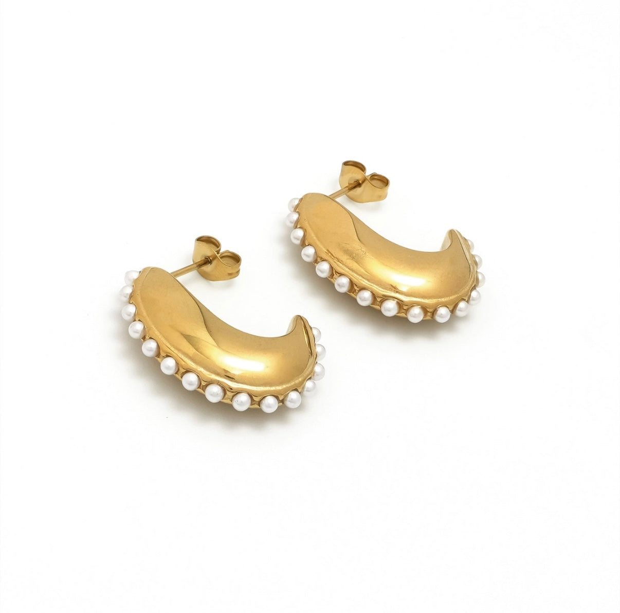 Gold vintage pearl earrings image 0