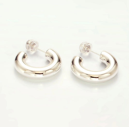 Lightweight silver croissant stud earrings image 0